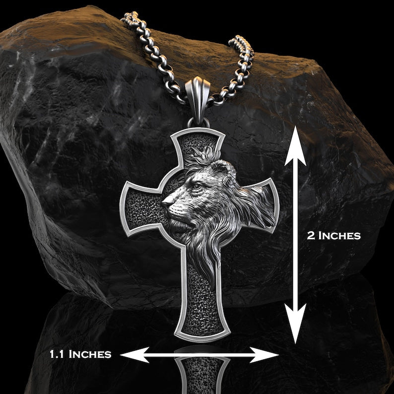 Kreuz mit Löwe
